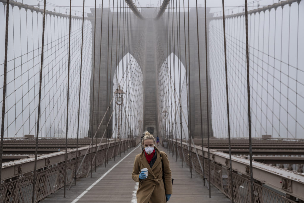 Photo of nearly empty Brooklyn Bridge