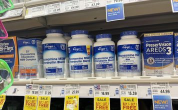 Photo of bottles of glucosamine tablets on a store shelf